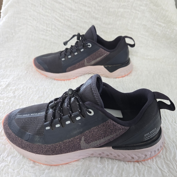 Nike Shield React Water Repellent Running Shoes‎ Night Reflectivity - Picture 3 of 12
